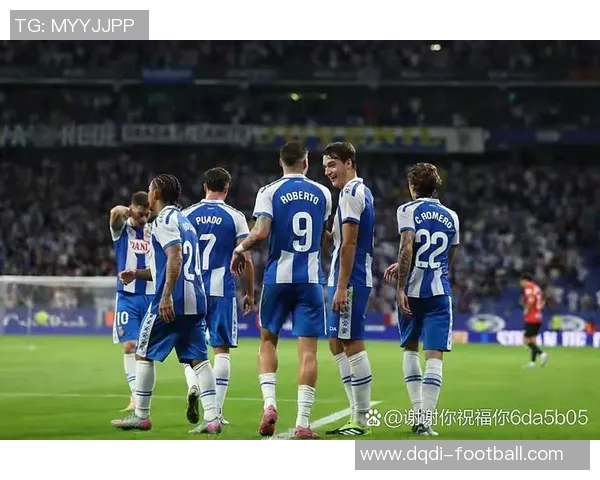 西甲激战：皇马与那不勒斯战平补时进球点燃全场激情