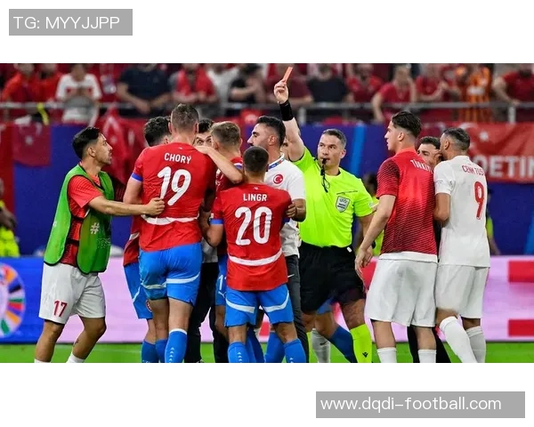 中超精彩对决利物浦逆转热刺争议判罚引发全场热议 中超精彩对决利物浦逆转热刺争议判罚引发全场热议